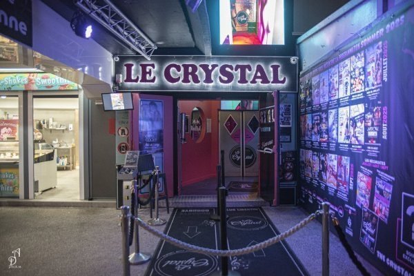 LE CRYSTAL