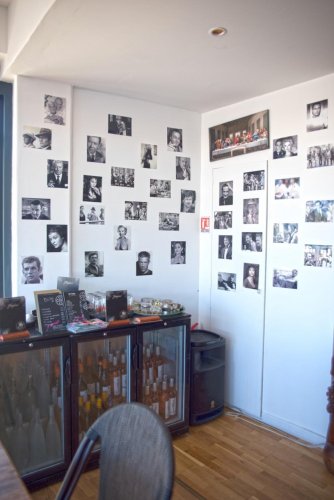 LA CAVE