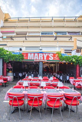 LE MARY'S