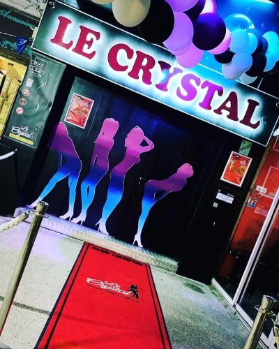 LE CRYSTAL