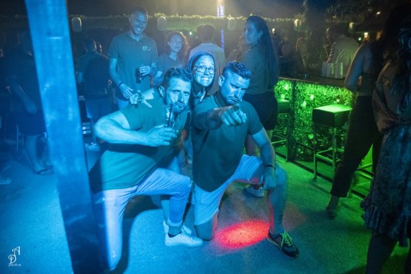 Photo de JARDIN S BAR